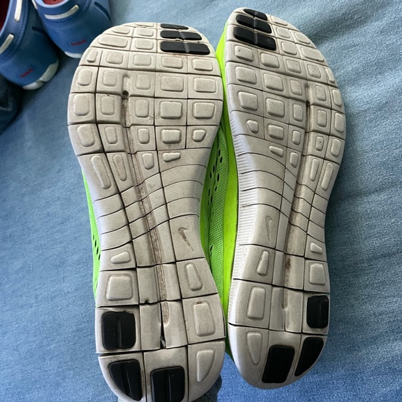 Men’s Nike free running shoes - Picture 5 of 5